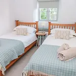 3 Glendale Cottages