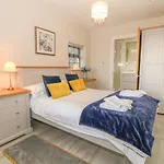 Holly Cottage
