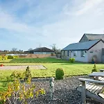 Finest Retreats - Sea Views Cottage