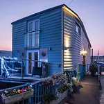 Houseboat Harbourside View