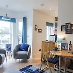 Harbour View Apartment
