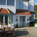 East Row Lodge