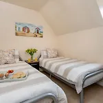Sunny Corner Cottage