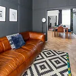 Stanley House - Air Host & Stay - 4 Bedroom