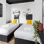 Stanley House - Air Host & Stay - 4 Bedroom