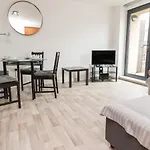 Apartment 32