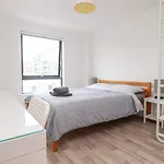 Apartment 32