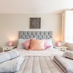 Airstay Premium Apartment