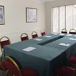 Horse And Groom Hotel