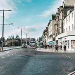 Edinburgh City Centre Hamza Apartment