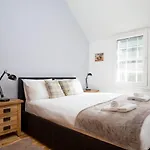 Castle Vista, Grassmarket Apartment