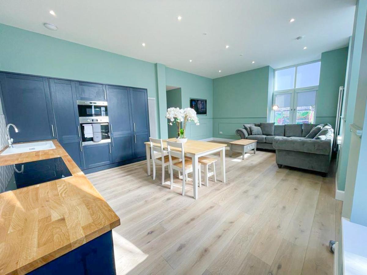 Beautiful 2br, Private Entry In Vibrant Leith Appartement
