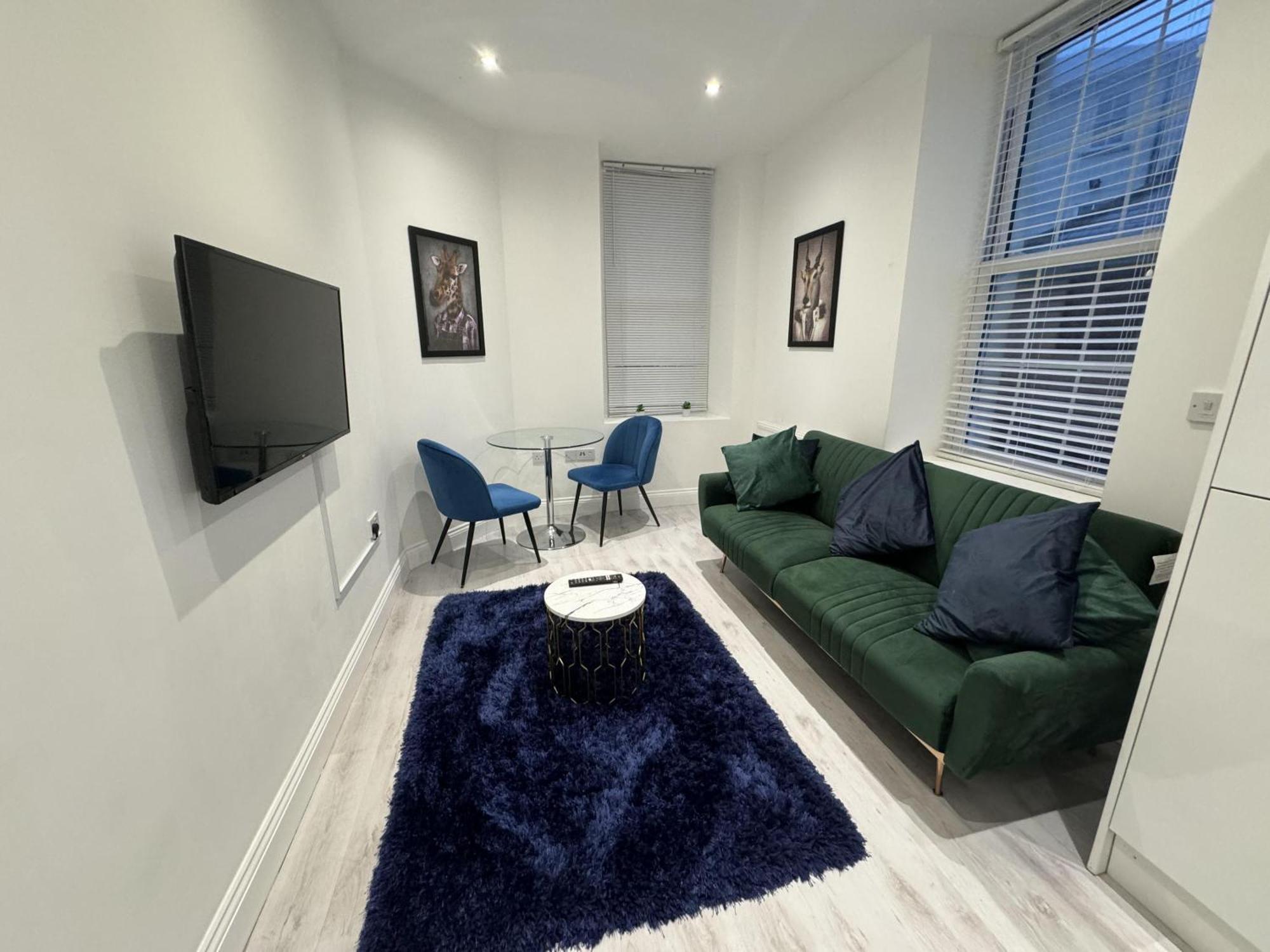 Beautiful 1-bed In On The Naze * Walton-on-the-Naze
