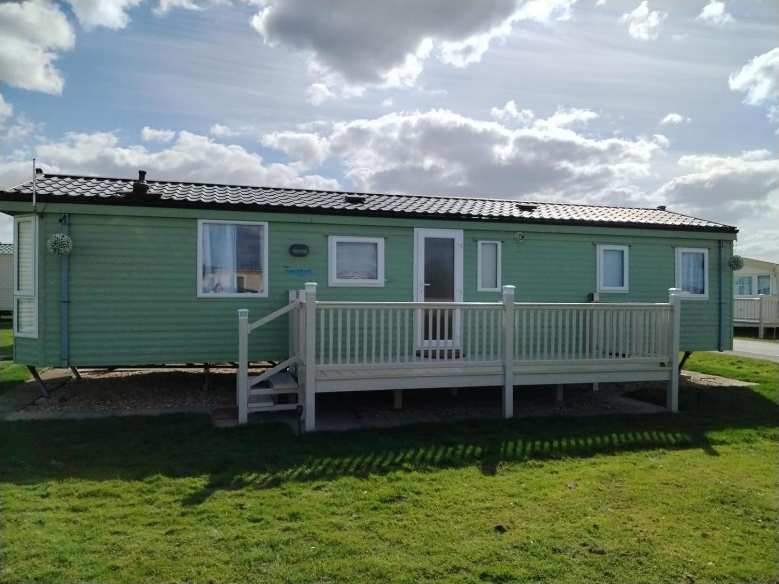 Golden Anchor - The Amethyst - Coastal Caravan Breaks Camping *