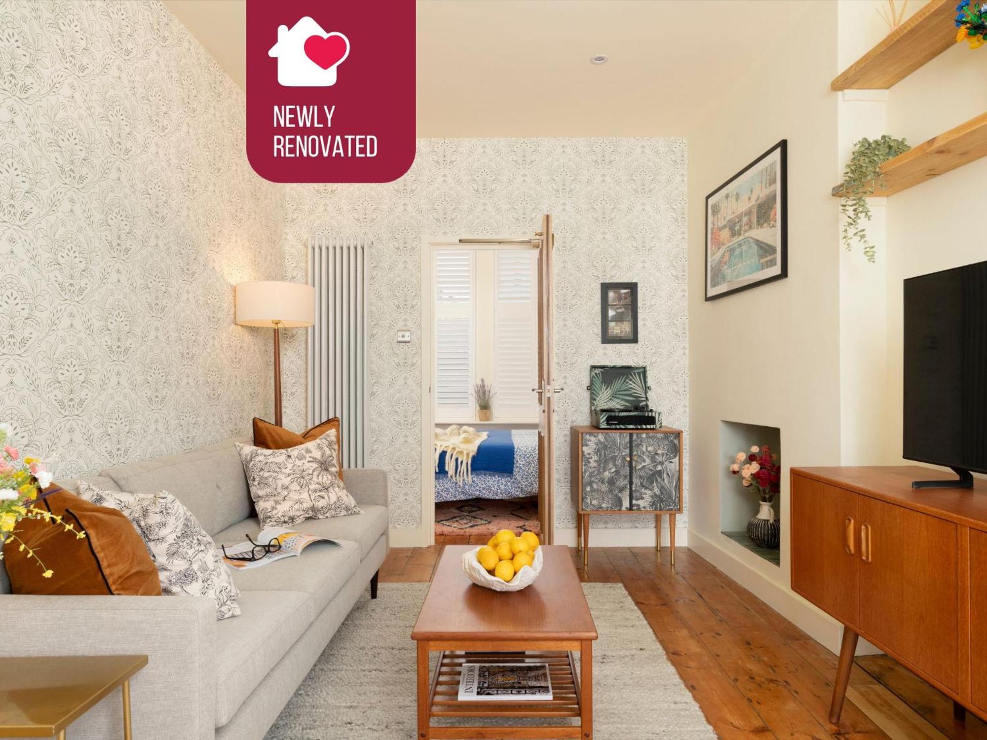 The Lorelei Chic Urban Retreat With Terrace In *