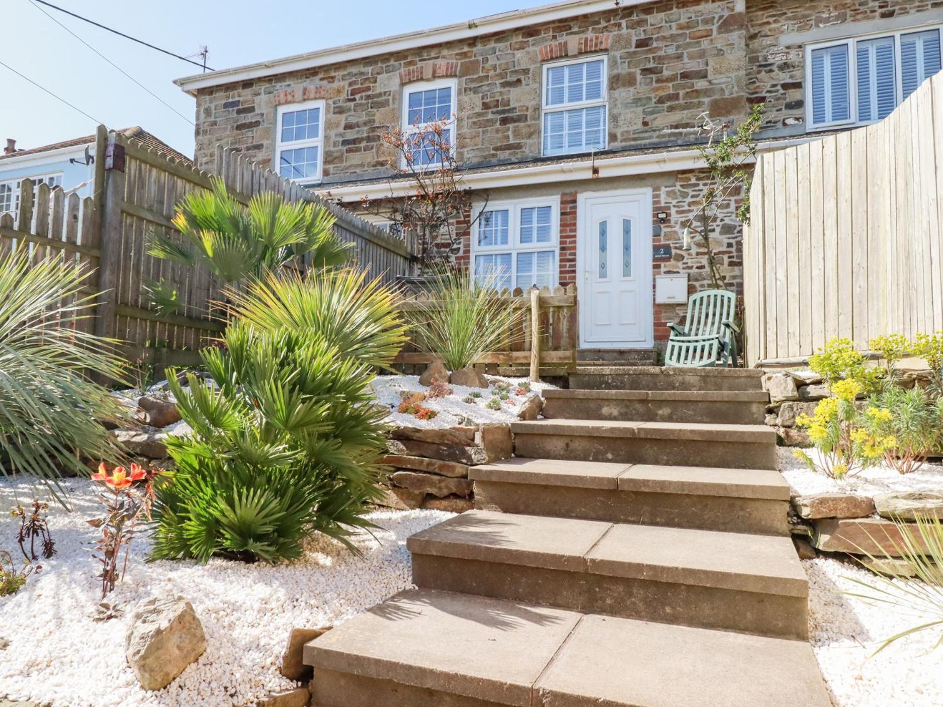 Holiday home Alma House 2 *