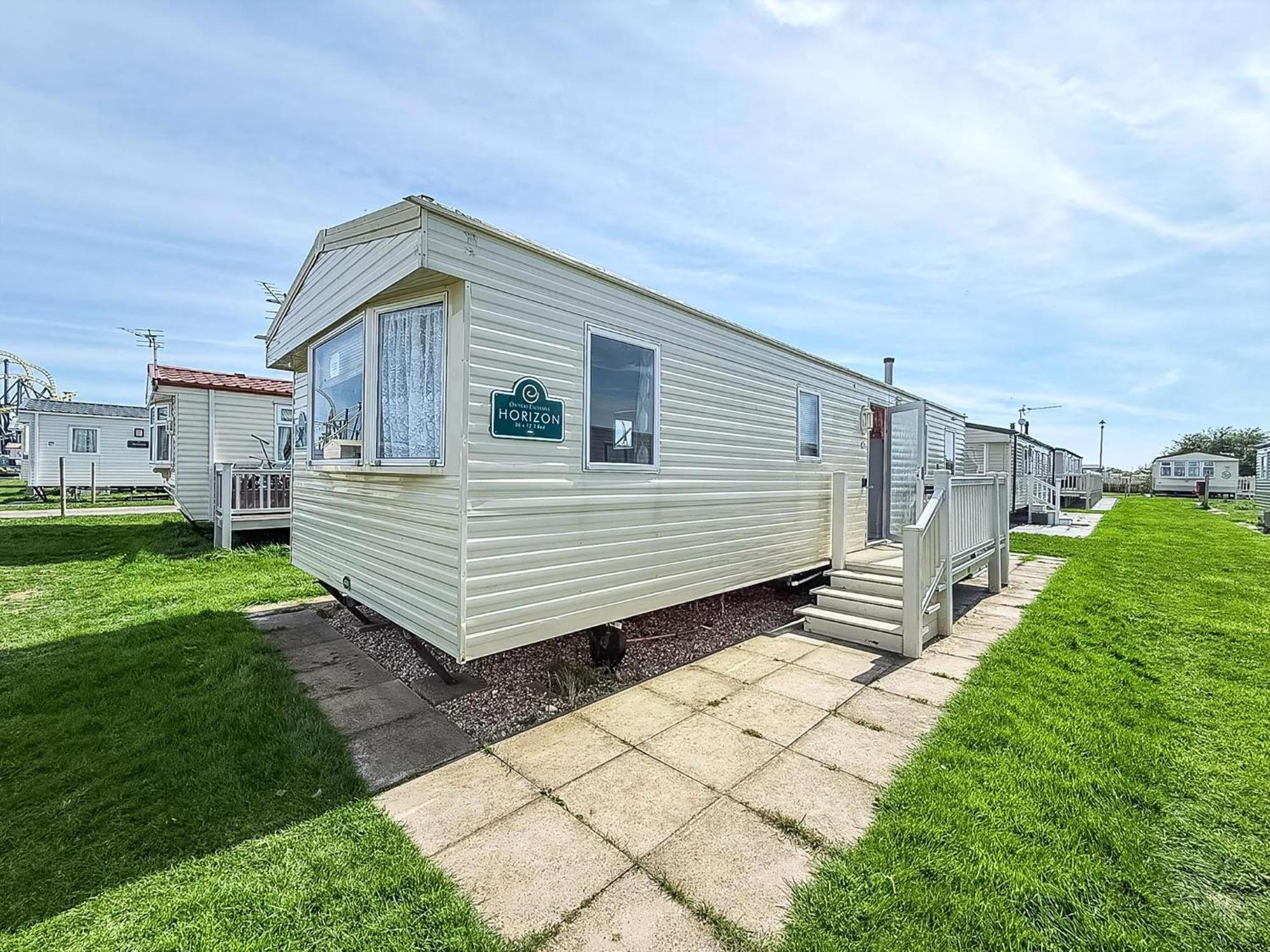 Campsite 8 Berth Caravan At Eastgate In Ref 58012d *