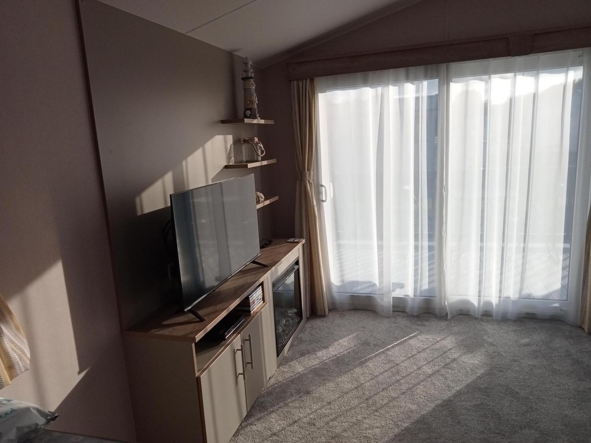 Lovely 6 Berth Caravan With Decking At Haven Skegness, Lincolnshire Ref 88037ob Kemping