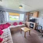 8 Berth Caravan At Eastgate Holiday Park In Skegness Ref 58012D