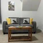 Peel House Bed And Breakfast