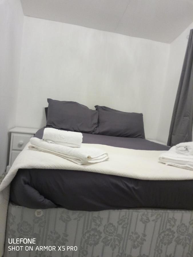 Captivating 1-bed In Newquay Chalet New Quay