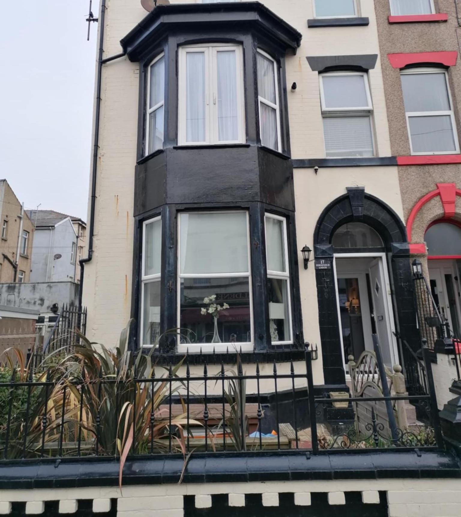 Edenfield Guest house Blackpool