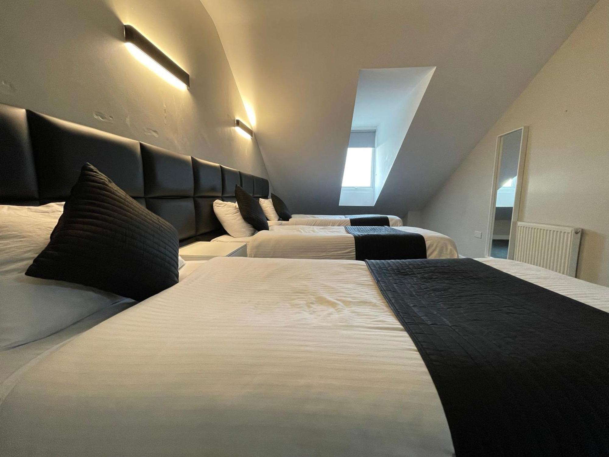 Hosted By Ryan - 4 Bedroom Penthouse